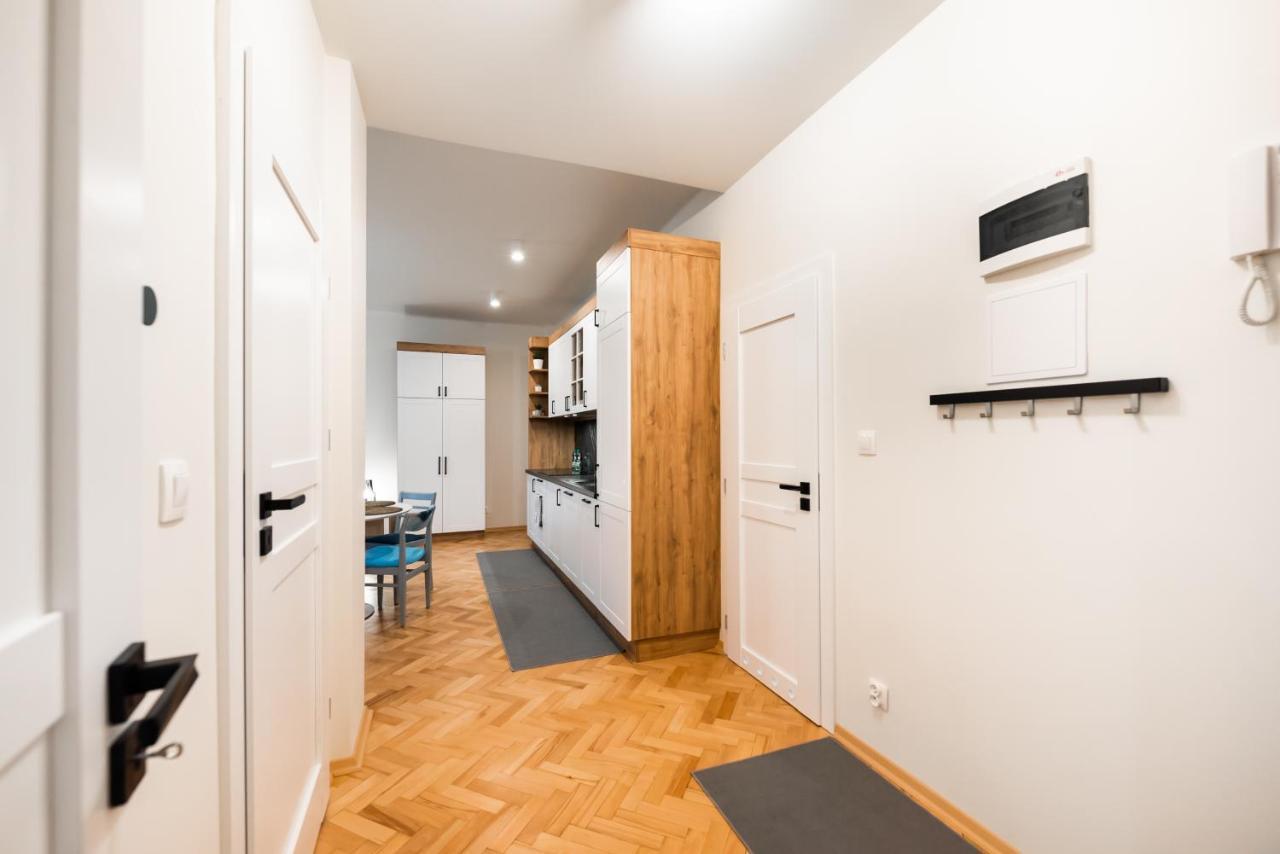 Old Town Eclectic Apartment For 6 People Warsaw Exterior photo